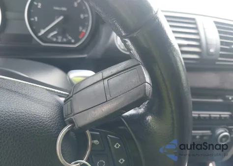 2008 BMW 128I z USA, uszkodzony, nr VIN WBAUP73538VF09110